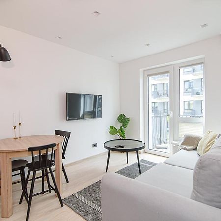 Modern Apartment Next To Ozas Park By Urban Rent Аеропорт Вільнюс Екстер'єр фото