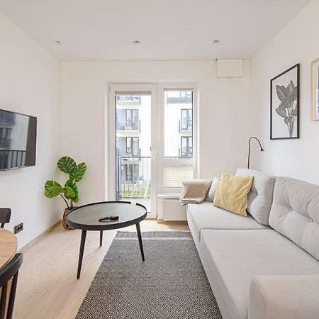 Modern Apartment Next To Ozas Park By Urban Rent Аеропорт Вільнюс Екстер'єр фото