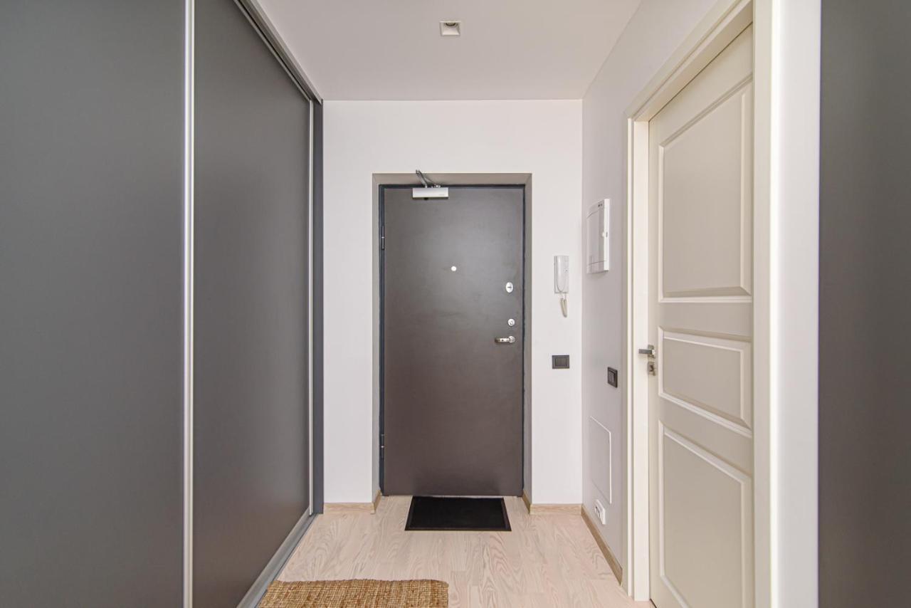 Modern Apartment Next To Ozas Park By Urban Rent Аеропорт Вільнюс Екстер'єр фото