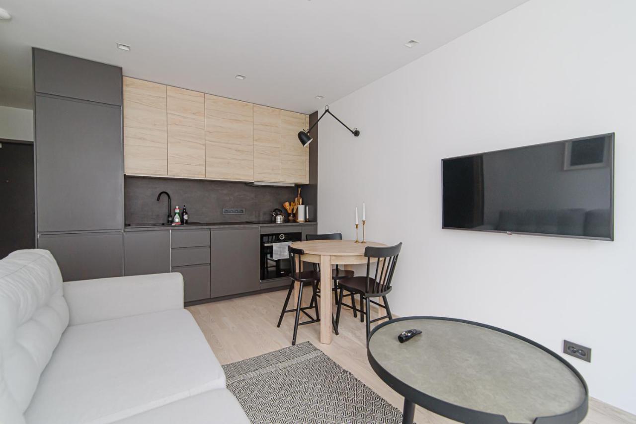 Modern Apartment Next To Ozas Park By Urban Rent Аеропорт Вільнюс Екстер'єр фото