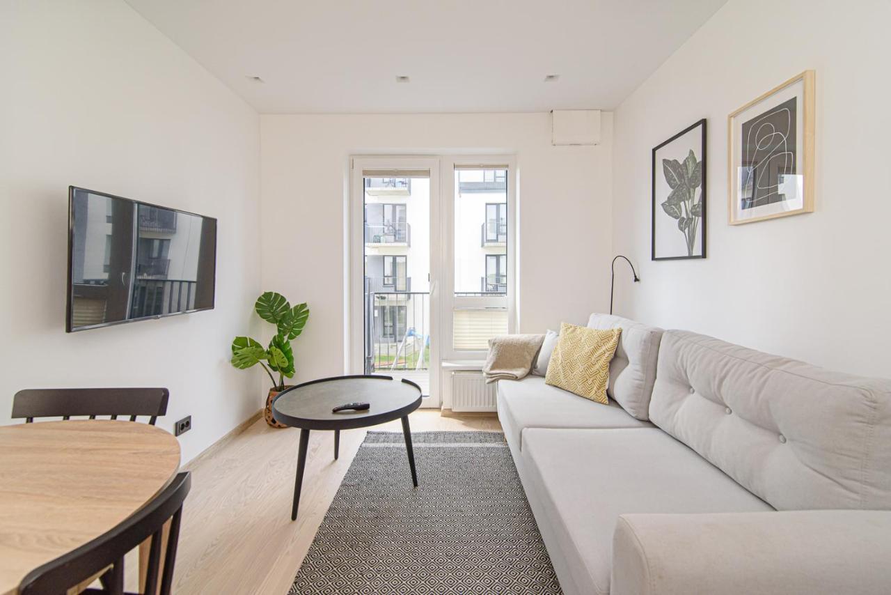 Modern Apartment Next To Ozas Park By Urban Rent Аеропорт Вільнюс Екстер'єр фото