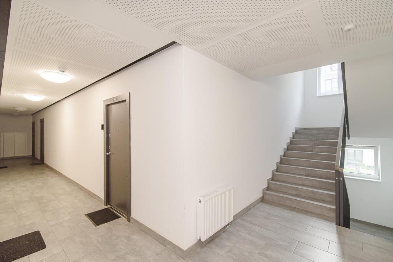 Modern Apartment Next To Ozas Park By Urban Rent Аеропорт Вільнюс Екстер'єр фото